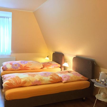 Barcelona Bed & Breakfast Düsseldorf Værelse billede
