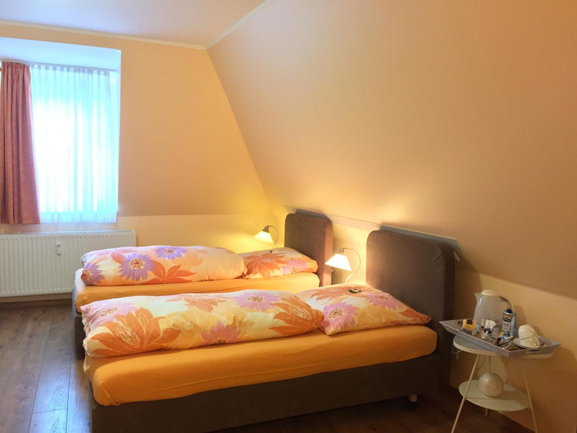 Barcelona Bed & Breakfast Düsseldorf Værelse billede