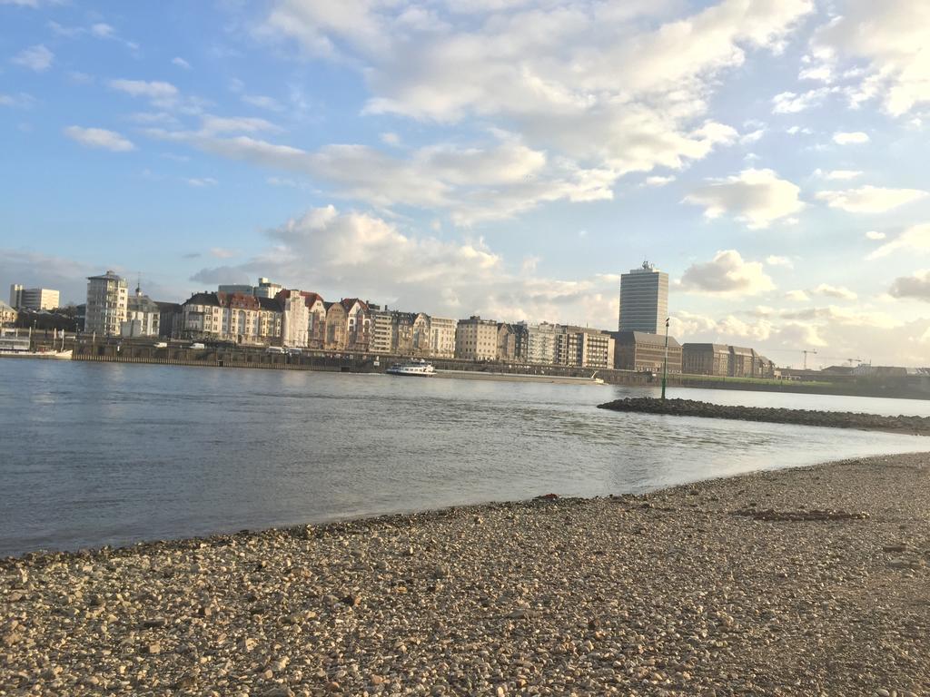 Barcelona Bed & Breakfast Düsseldorf Eksteriør billede