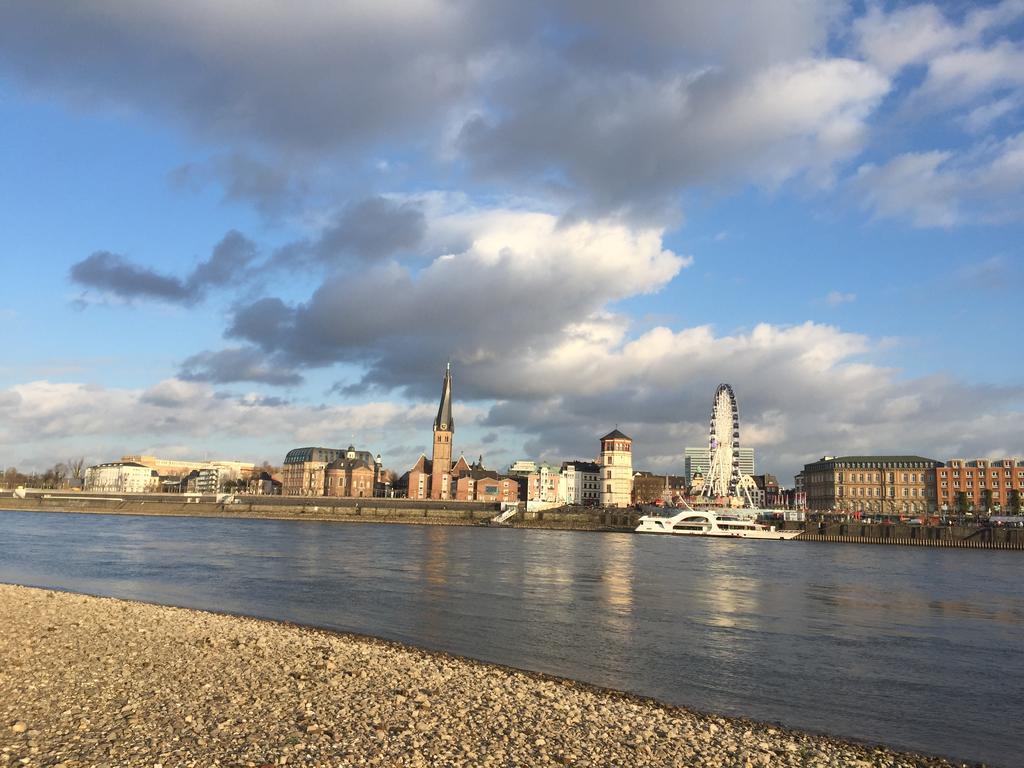 Barcelona Bed & Breakfast Düsseldorf Eksteriør billede