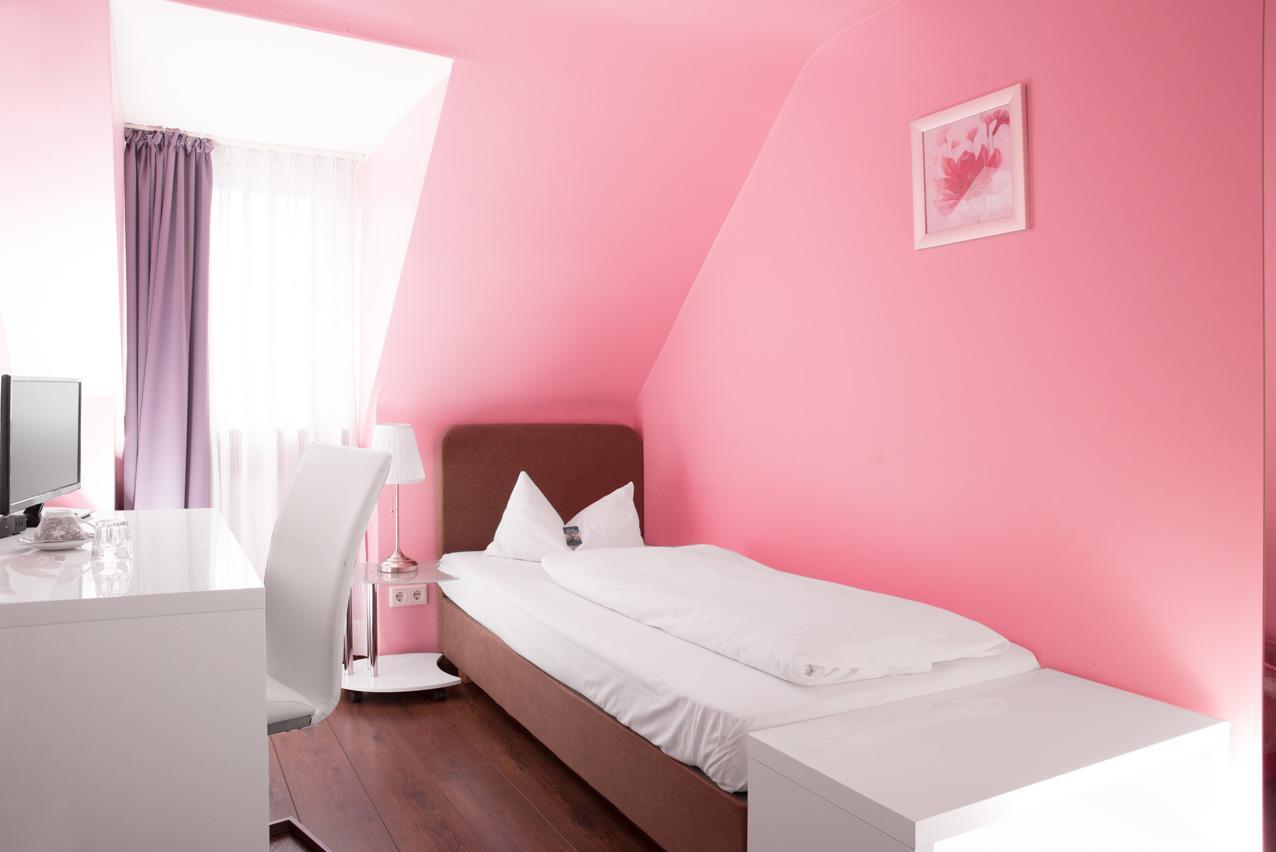 Barcelona Bed & Breakfast Düsseldorf Eksteriør billede